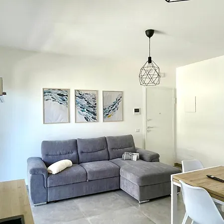 New Seaside Luxury 2 Camere, 2 Bagni, Box Auto Gratuito2 Bdr, 2 Bathrooms Free Indoor Parking