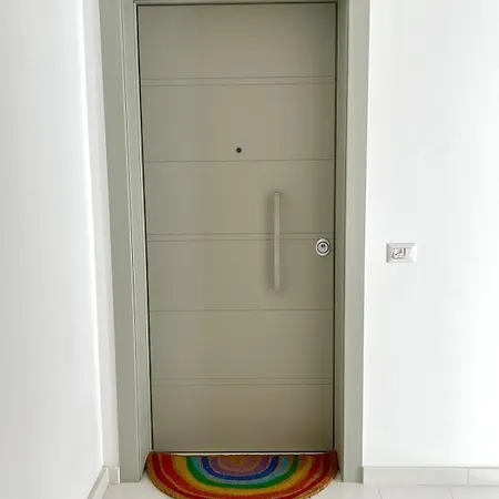 Apartment New Seaside Luxury 2 Camere, 2 Bagni, Box Auto Gratuito2 Bdr, 2 Bathrooms Free Indoor Parking Alba Adriatica