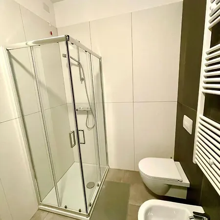 Apartmán New Seaside Luxury 2 Camere, 2 Bagni, Box Auto Gratuito2 Bdr, 2 Bathrooms Free Indoor Parking *