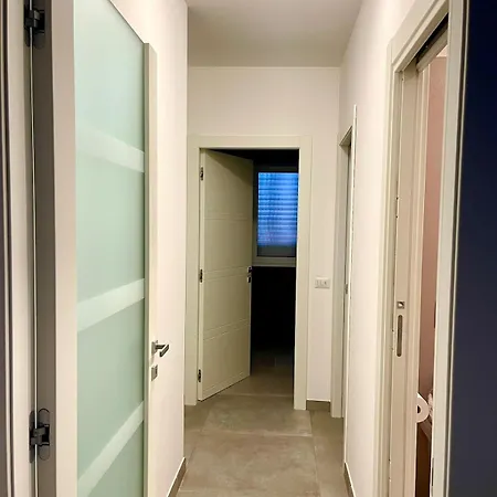 Apartment New Seaside Luxury 2 Camere, 2 Bagni, Box Auto Gratuito2 Bdr, 2 Bathrooms Free Indoor Parking Alba Adriatica