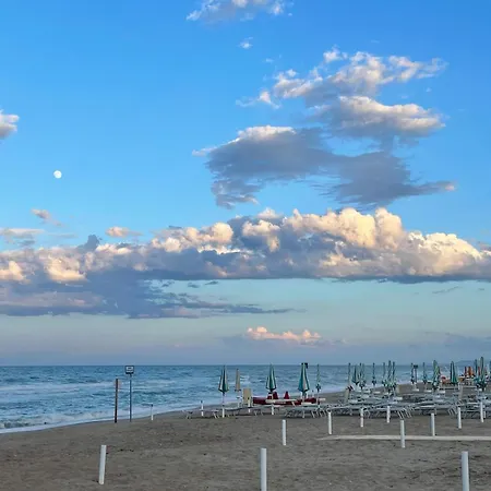 New Seaside Luxury 2 Camere, 2 Bagni, Box Auto Gratuito2 Bdr, 2 Bathrooms Free Indoor Parking Alba Adriatica