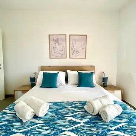 Appartamento New Seaside Luxury 2 Camere, 2 Bagni, Box Auto Gratuito2 Bdr, 2 Bathrooms Free Indoor Parking *